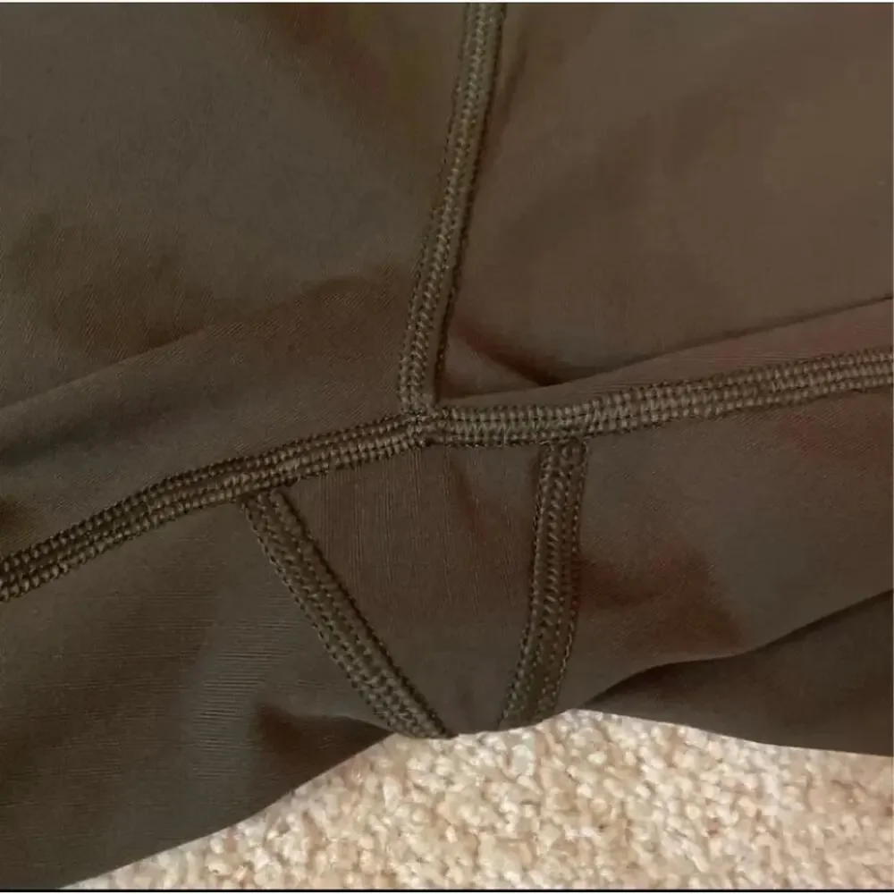 Lululemon Squad Goals Crop Dark Olive Legging Women Size 4